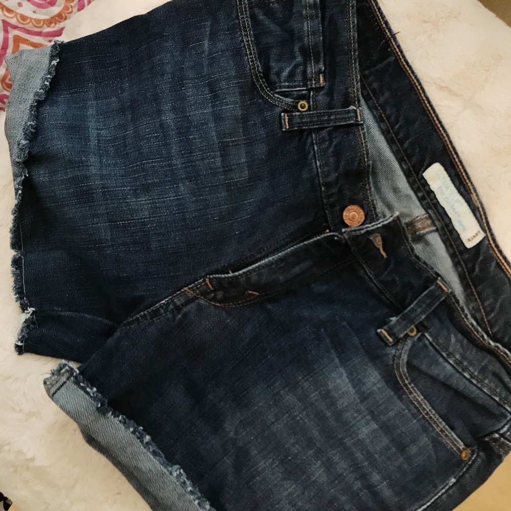 Levi’s Jean shorts ❣️